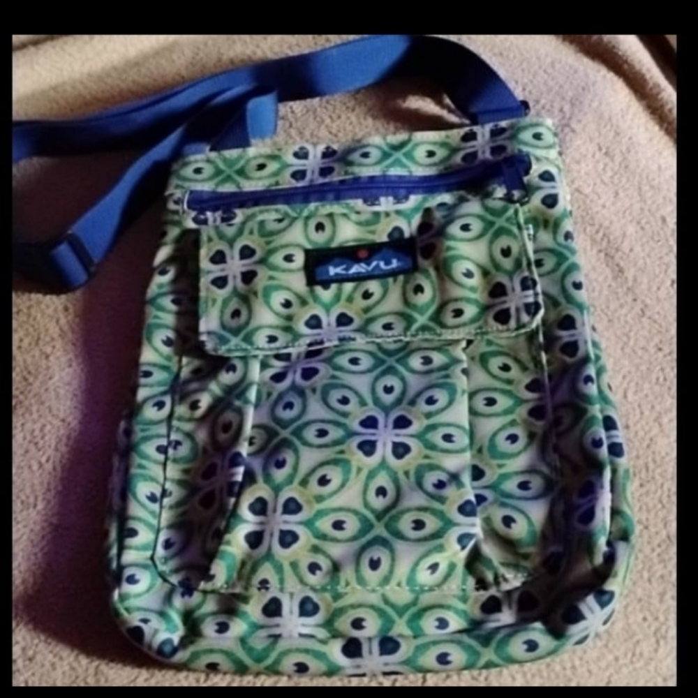 KAVU Green Patterned Crossbody Bag Adjustable Strap